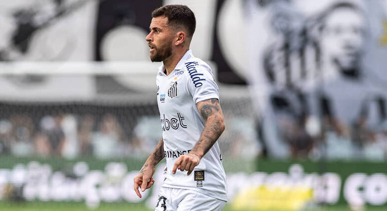 Lucas Lima agradou e vai ter o contrato renovado pelo Santos