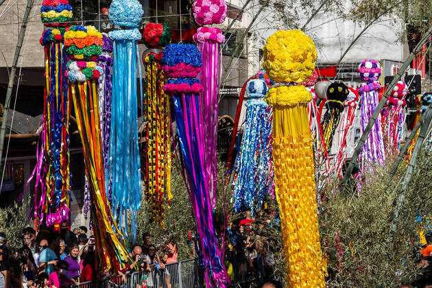 São Paulo, SP - 09.07.2022 - Tanabata Matsuri - Festa tradicional japonesa com apresentação de dança folclórica, lutas marciais, comidas típicas. Praça da Liberdade. Foto Edu Garcia/R7