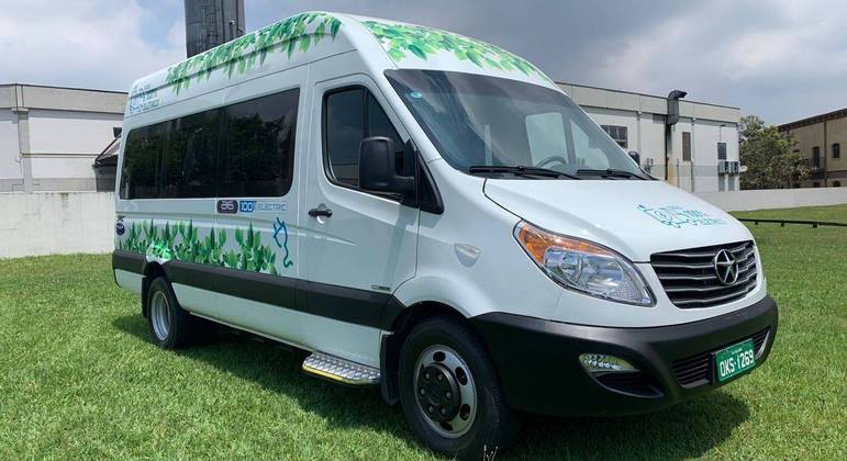 iEV750 VIP tem porte de Sprinter e Transit em suas versões alongadas