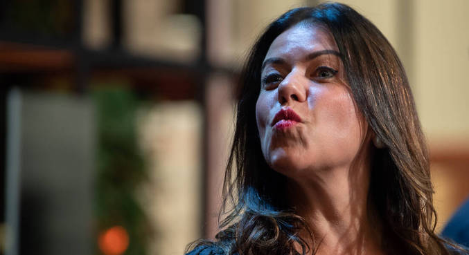 Janaína foi uma das juradas do reality Top Chef 4, da RECORD
