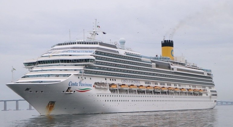 Costa Fascinosa chegou ao Rio de Janeiro