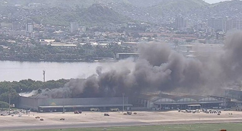 Incêndio atinge aeroporto do Galeão nesta tarde