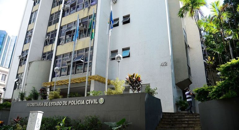 Polícia Civil investiga mortes na avenida Brasil