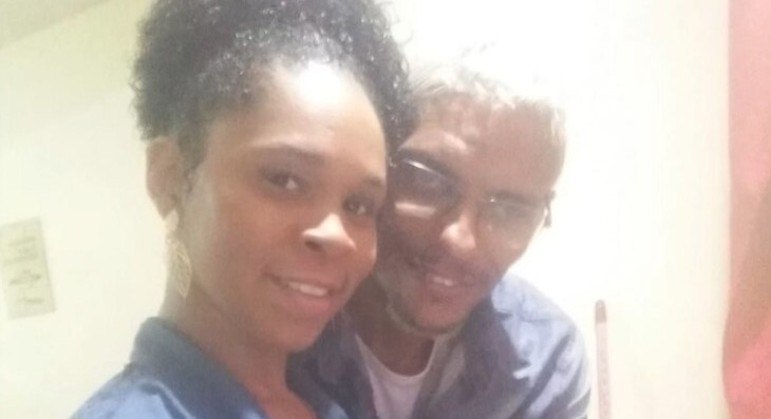 Homem enrolou corpo em lençol antes de enterrá-lo