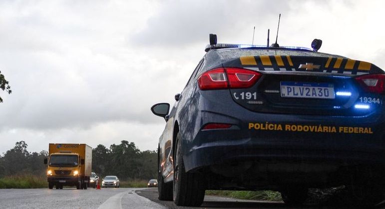 PRF reforça a partir desta quinta policiamento nas estradas para feriado prolongado