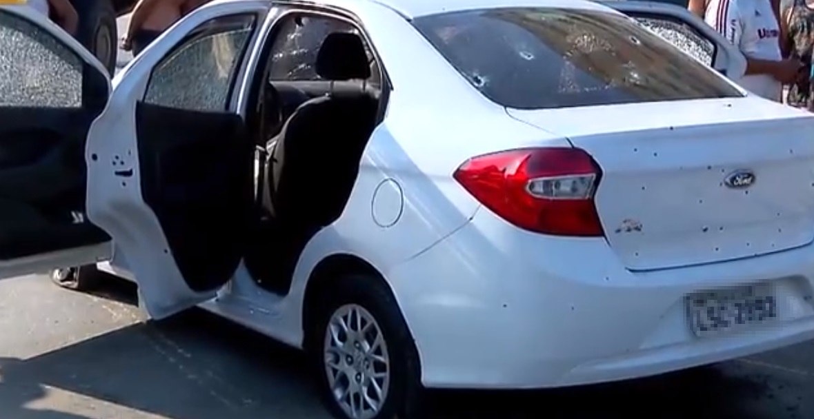 Resultado de imagem para fuzilamento de carro no rio 80 tiros