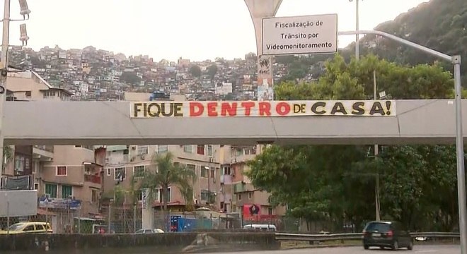 Faixa foi estendida na entrada da Rocinha e em ruas da comunidade