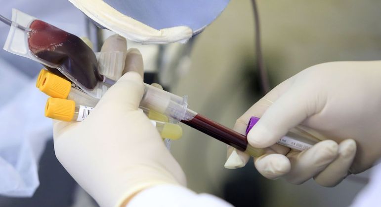 Mesmo sem confirmação científica sobre a transmissão pelo sangue, Anvisa fez recomendações