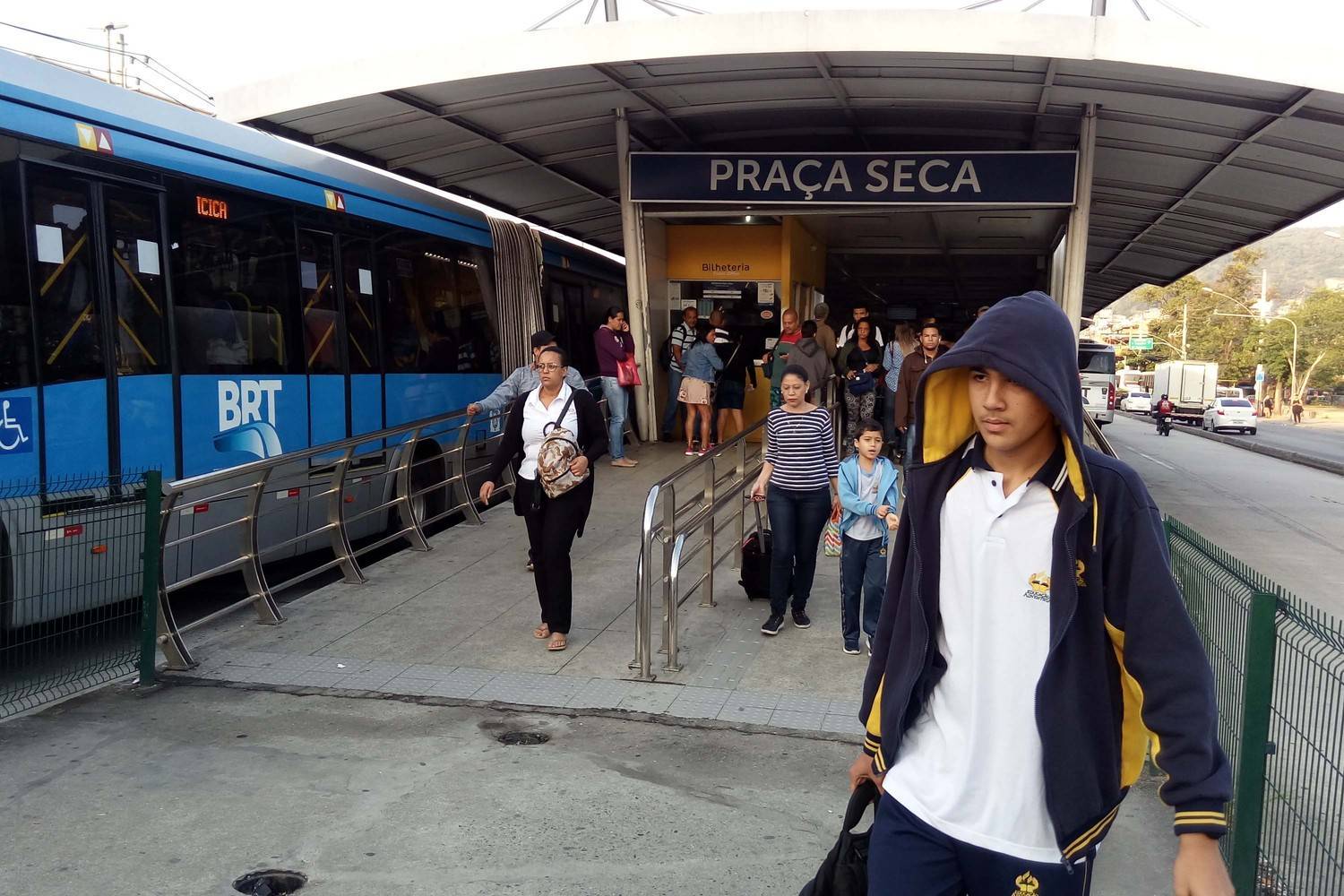Resultado de imagem para Greve de motoristas impacta funcionamento dos ônibus e BRTs no Rio