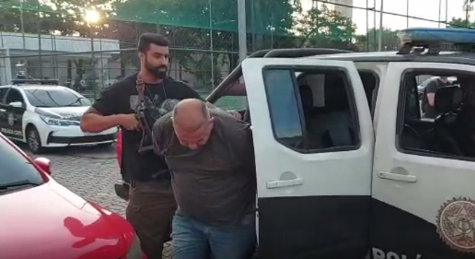 Polícia prende irmãos que tinham oficina com peças de carros roubados no Rio