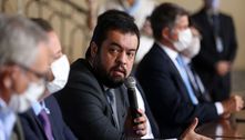 Com 800 pessoas na fila, Cláudio Castro diz que vai abrir leitos no RJ