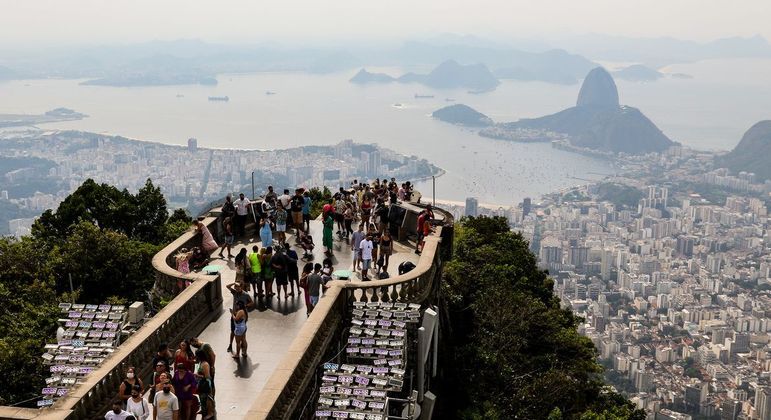 Prefeito do Rio criou o Dia do Reencontro para celebrar fim das restrições durante a pandemia
