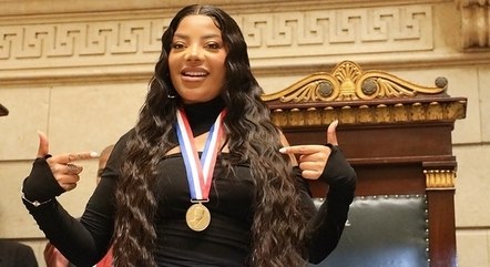 Ludmilla foi homenageada na Câmara do Rio
