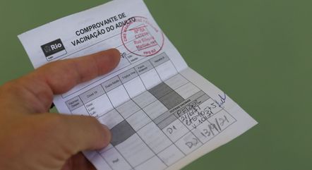 Comprovante passa a ser exigido para acessar locais no Rio
