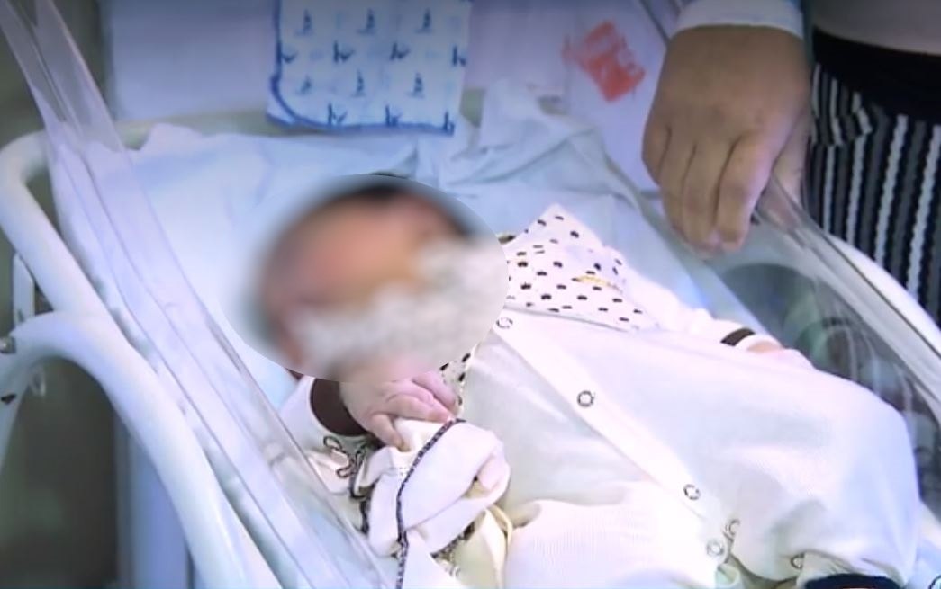 Com 55 Cm E 6 Kg Bebe Vira Estrela De Maternidade No Rio Noticias R7 Rio De Janeiro