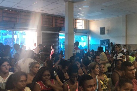 Desalojados estão sendo cadastrados pela prefeitura