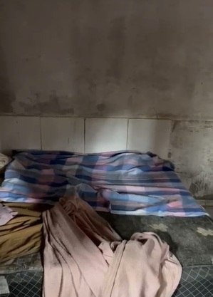 Mulher foi encontrada pela polícia trancada em quarto