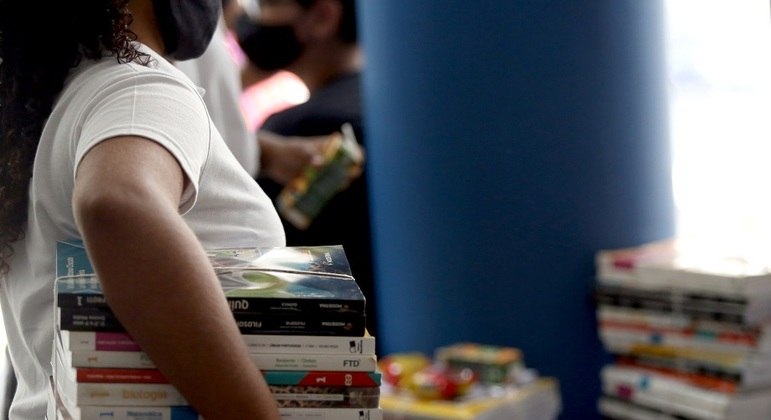 Bolsa de Iniciação Científica começa a ser paga em dezembro – Notícias