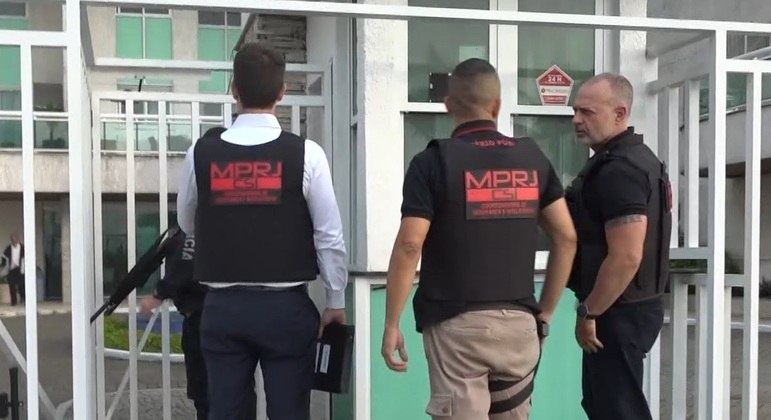 Agentes do MP cumpriram mandados de buscas em diversos pontos do Rio