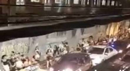 Correria na saída do show do RBD no Engenhão