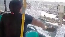 Mulher quebra vidro da janela de ônibus após o filho passar mal devido ao calor no Rio; veja o vídeo
