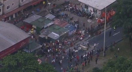 Protesto na Rocinha fechou a autoestrada Lagoa-Barra