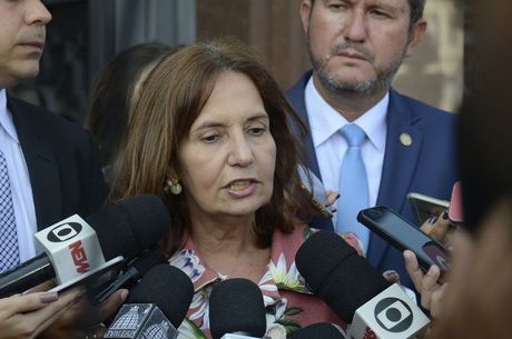 Resultado de imagem para deputada marta rocha