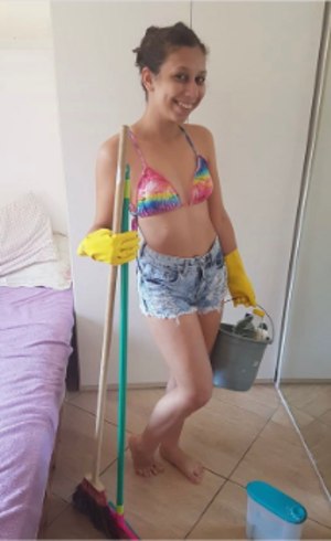 Jovem mostra dia a dia no morro