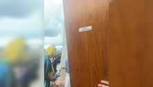 Invasores arrancaram porta do armário de Alexandre de Moraes 