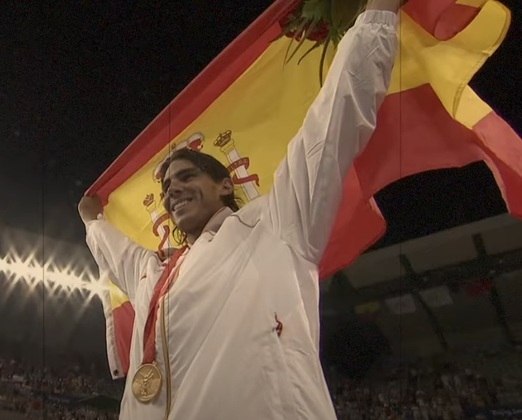 Rafael Nadal é o único do chamado Big 3 (Rafa, Djoko e Federer) a ter uma medalha de ouro olímpica e isso aconteceu graças a sua ótima decisão na final diante do chilena Fernando González.
