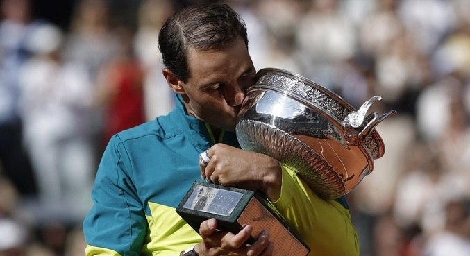 Nadal derrotou Casper Rudd por 3 sets a 0 na final de Roland Garros