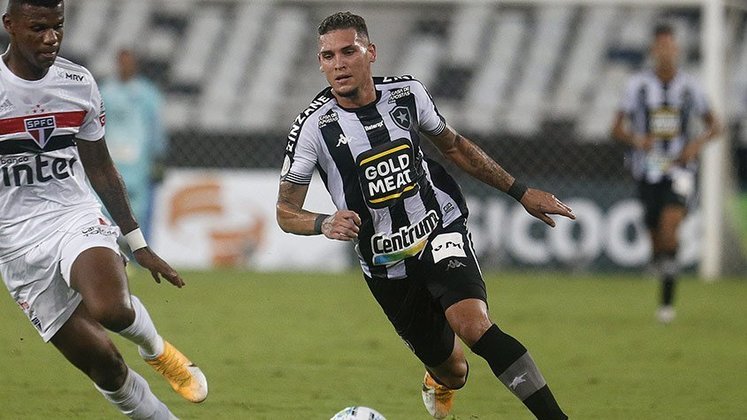 Rafael Navarro (Botafogo) - 21 anos: Sondado por clubes da Série A e da Europa, o atacante tem contrato só até o fim deste ano e vale 2,5 milhões de euros (R$ 16,5 milhões).