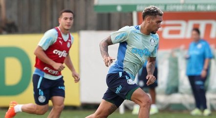 Rafael Navarro em treino pelo Palmeiras