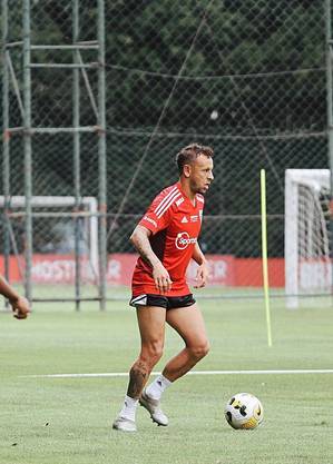 Rafinha participou do treino com o São Paulo nesta segunda-feira (31)
