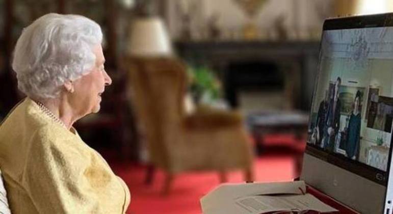 Rainha Elizabeth participou à distância da COP26
