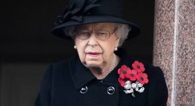 Rainha Elizabeth 2ª participa da cerimônia do Dia da Lembrança, em Londres