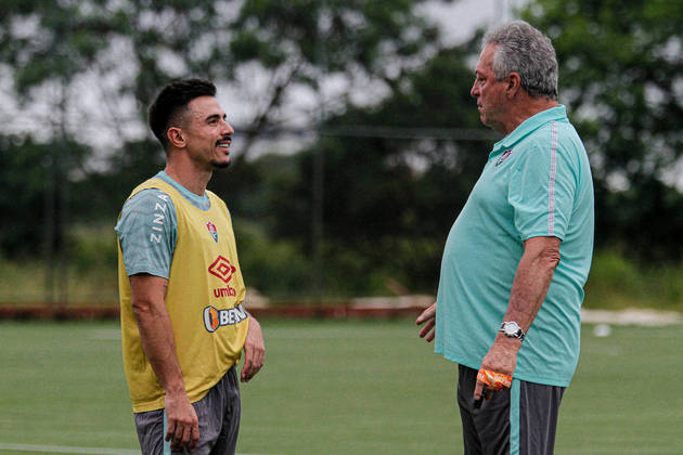 FluminenseApesar de dividir atenções com a pré-Libertadores, o Fluminense chega ao Carioca 2022 como talvez o único time capaz de bater de frente com o Flamengo. Com a chegada de Felipe Melo, Willian e Nathan como principais reforços, mais o retorno de Abel Braga, a expectativa do Tricolor é voltar a ser campeão estadual. A mescla de jovens promissores com os veteranos promete tornar a equipe das Laranjeiras um time especialmente interessante de acompanhar