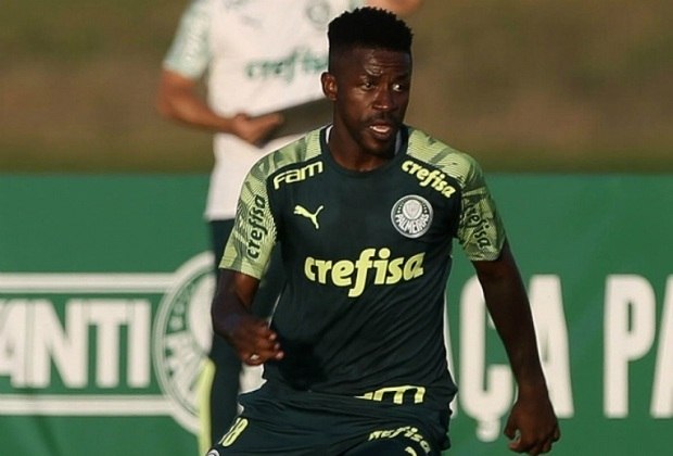 Ramires (34 anos) - Volante - Sem clube desde: novembro de 2020 - Último clube: Palmeiras - Valor de mercado: 1,5 milhão de euros (R$ 9,25 milhões)