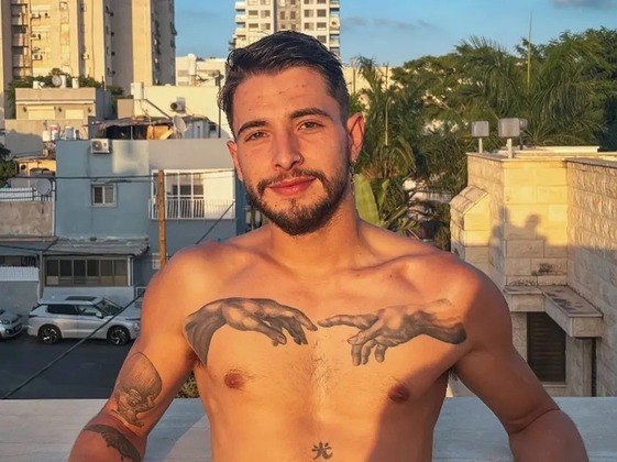 4º dia — Foi confirmada a morte de Ranani Glazer, um
dos brasileiros considerados desaparecidos após o ataque terrorista do grupo Hamas
a um festival de música eletrônica em Israel