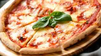Três pizzarias paulistanas ficam entre as 100 melhores do mundo (Racool_studio/Freepik)