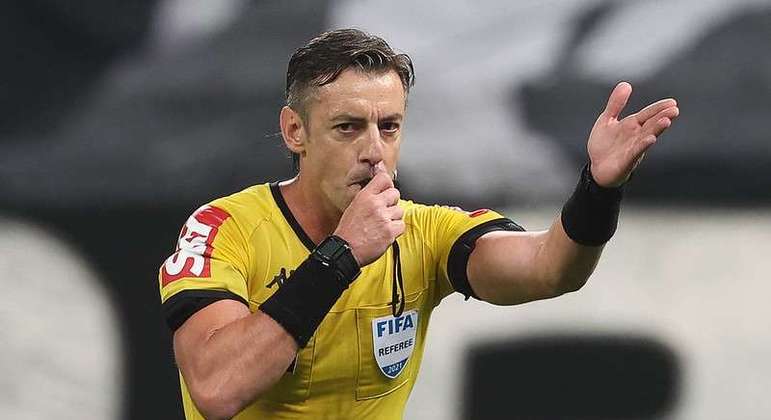 Raphael Claus foi escolhido como árbitro. Com o aval do Palmeiras e do São Paulo

