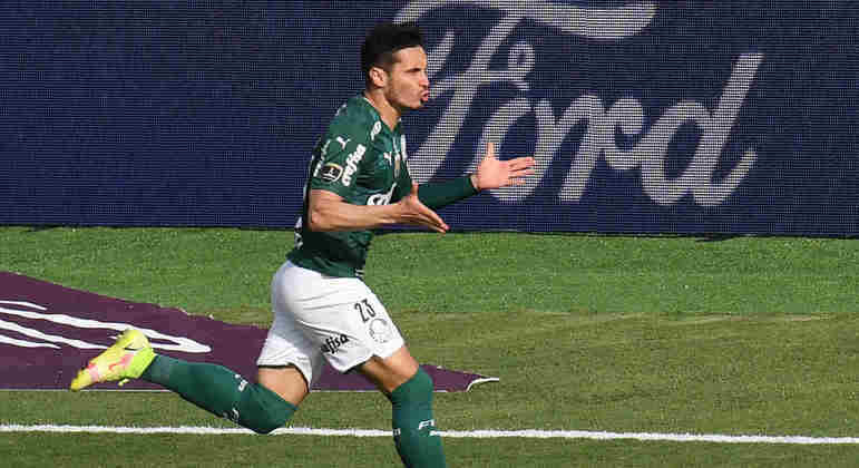 Raphael Veiga foi mais um grande destaque do Palmeiras no bicampeonato, talvez o maior ofensivamente. O meia foi de suma importância na construção de jogadas e marcou gols importantes, como o primeiro na final contra o Flamengo, vencida por 2x1.