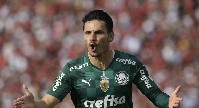 Raphael Veiga (meia - 26 anos - Palmeiras)