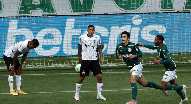 Palmeiras Vence Em Casa E Impede Atletico Mg De Reassumir Lideranca Esportes R7 Futebol