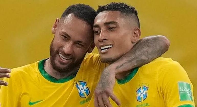 Para defender Neymar, Raphinha comprou uma briga desnecessária. Mal orientado