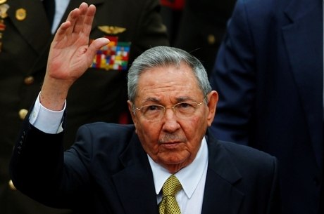Política de Trump é "neocolonial", diz Raúl Castro