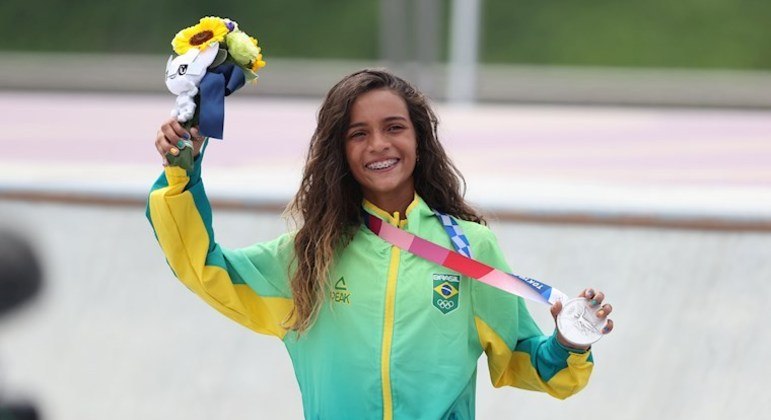 Rayssa Leal conquistou a segunda medalha brasileira no skate