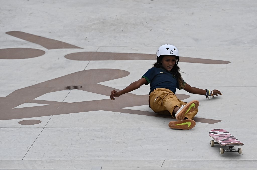 Fada' do skate, Rayssa Leal vira hit na web com medalha na Olimpíada -  TecMundo