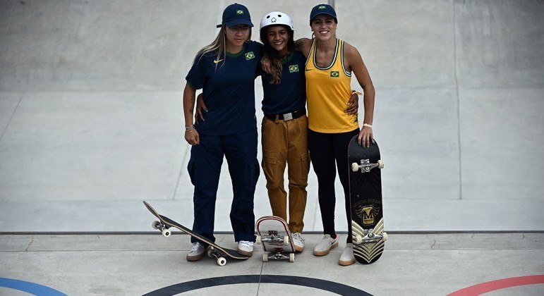 Fada' do skate, Rayssa Leal vira hit na web com medalha na Olimpíada -  TecMundo