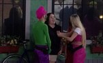 Qual não foi a surpresa de Jaqueline Santos ao encontrar
Hulk Magrelo, seu ex-namorado, no mesmo reality show que ela! A duas participantes,
disse que nem em seus “piores sonhos imaginaria ter um ex” por lá. “Ainda bem
que a gente é amigo”, acrescentou, dando risada